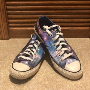 Low Top Galaxy Converse